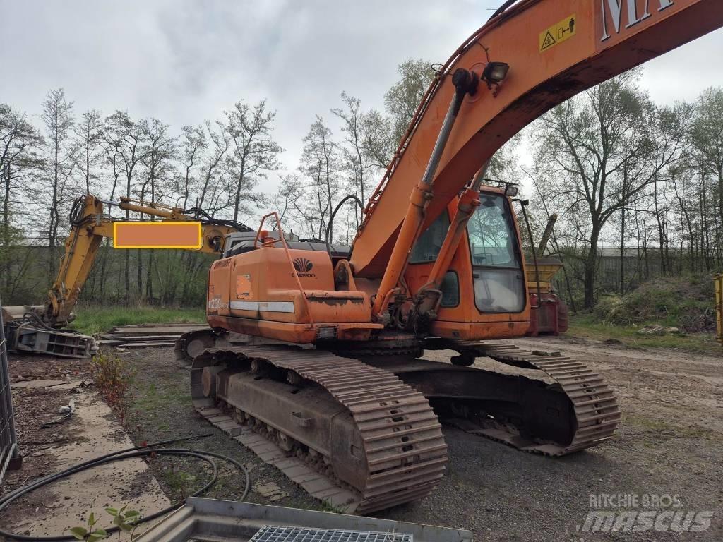 Daewoo S250 Paletli ekskavatörler