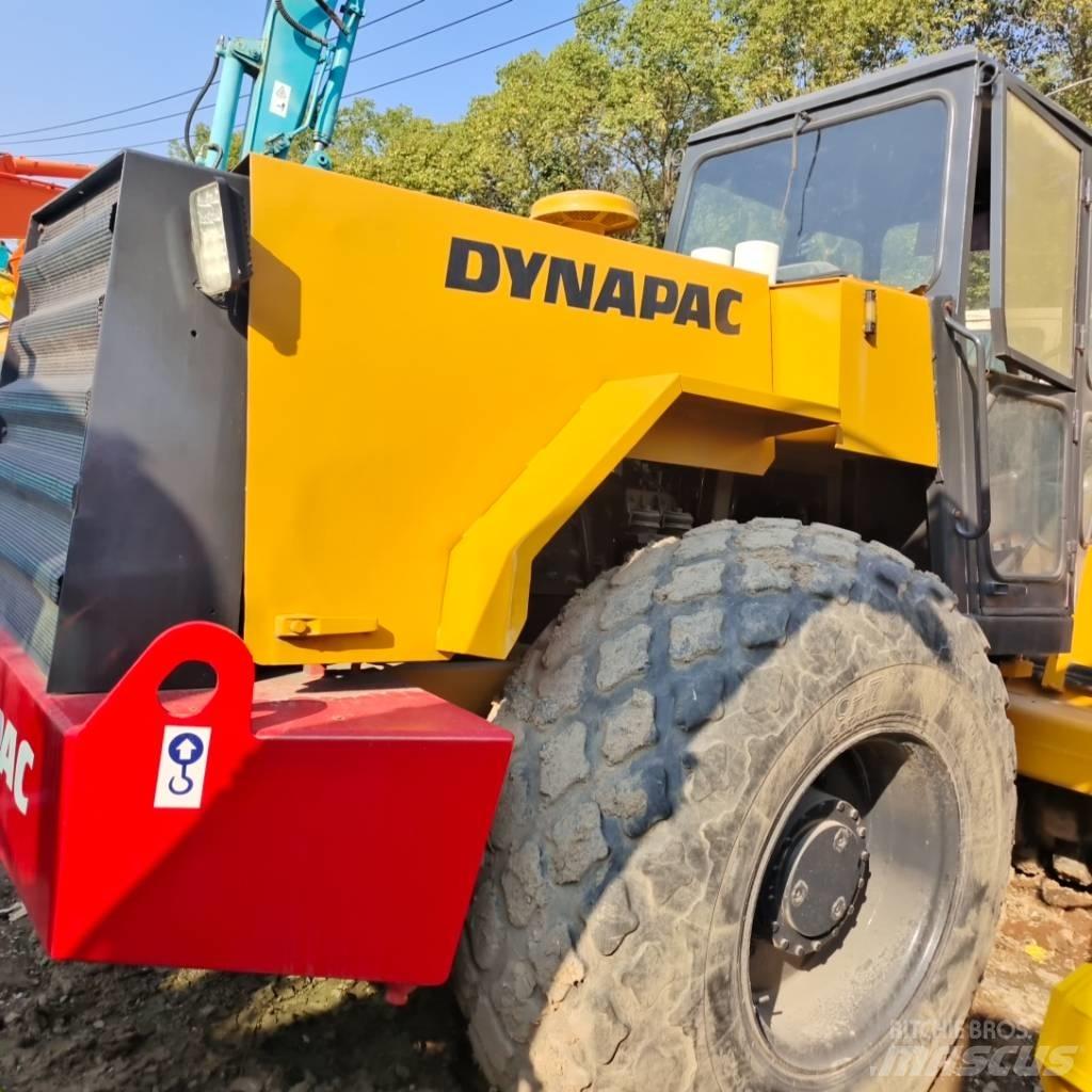 Dynapac CA 30 D Tek tamburlu silindirler