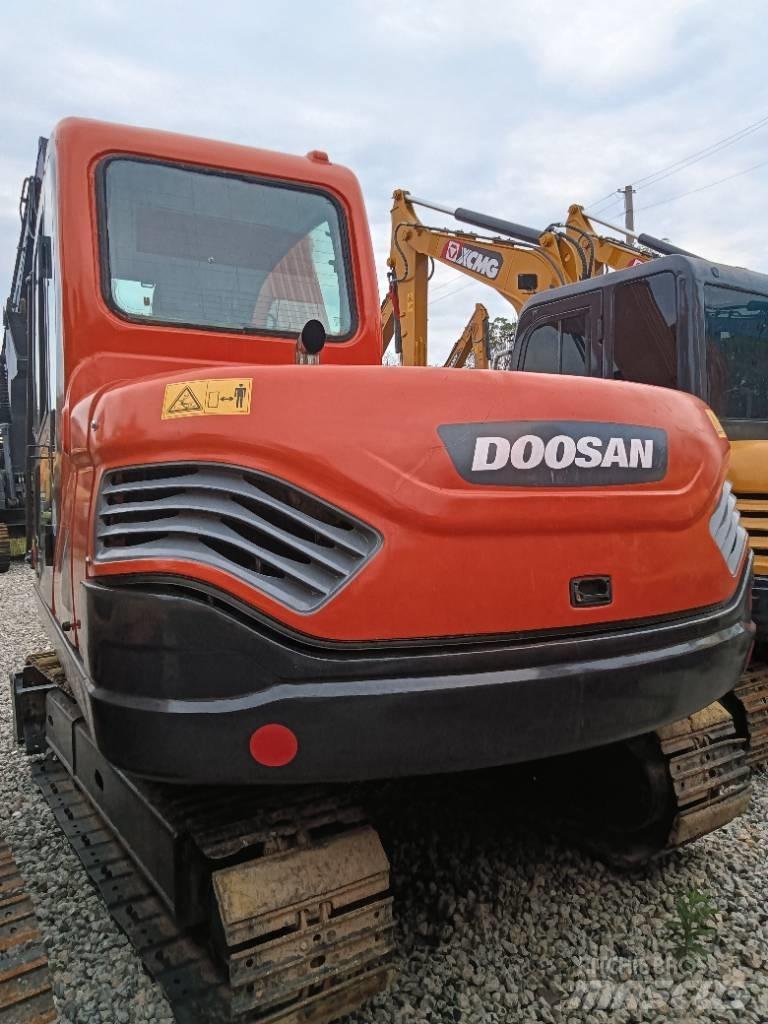 Doosan DX 75 Mini ekskavatörler, 7 tona dek