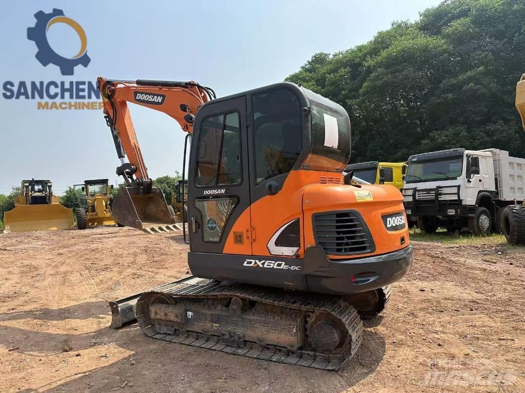 Doosan DX 60 Mini ekskavatörler, 7 tona dek