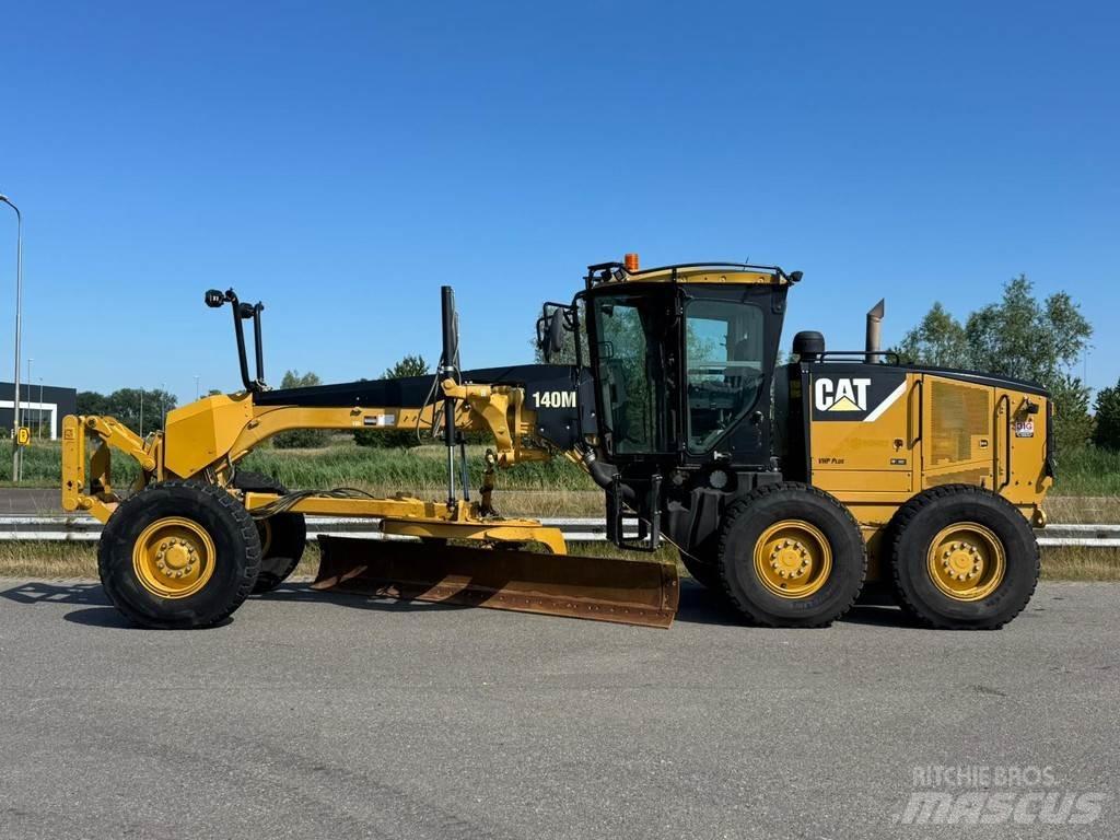 CAT 140M Greyderler