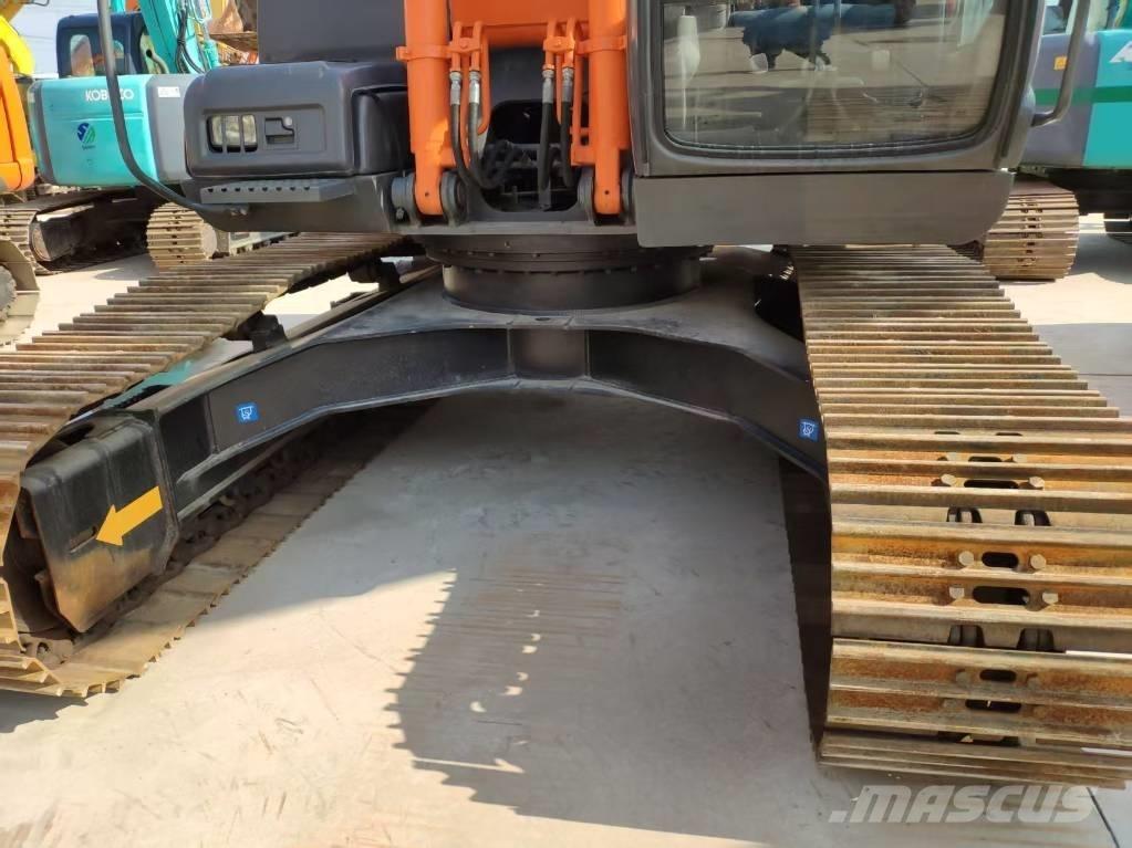 Hitachi Zaxis 210 Paletli ekskavatörler