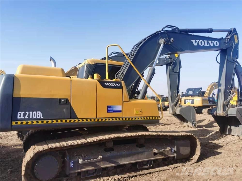 Volvo EC210B Paletli ekskavatörler