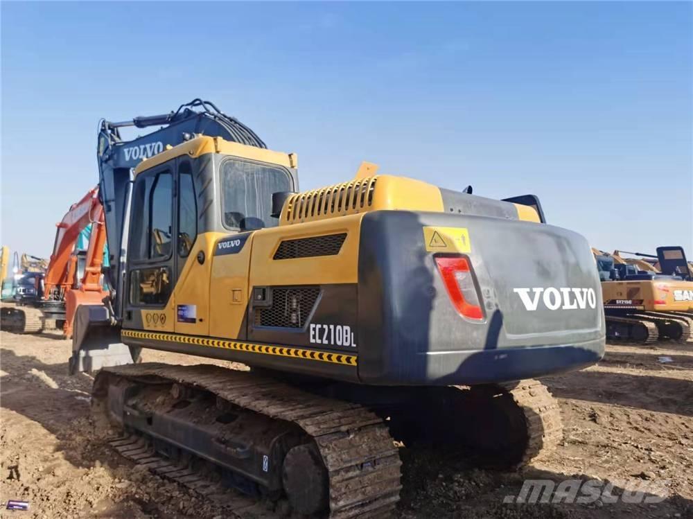 Volvo EC210B Paletli ekskavatörler