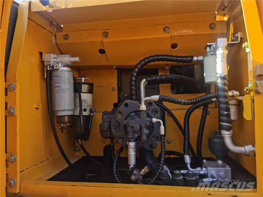 Volvo EC210B Paletli ekskavatörler
