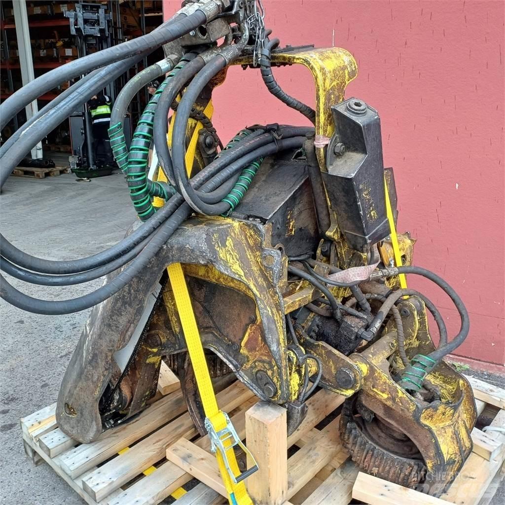 John Deere H415 Agaç kesme robotlari
