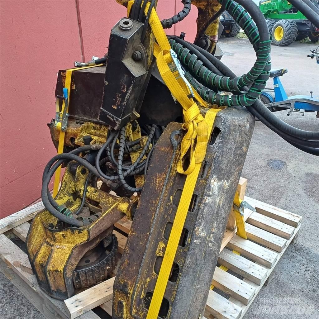John Deere H415 Agaç kesme robotlari