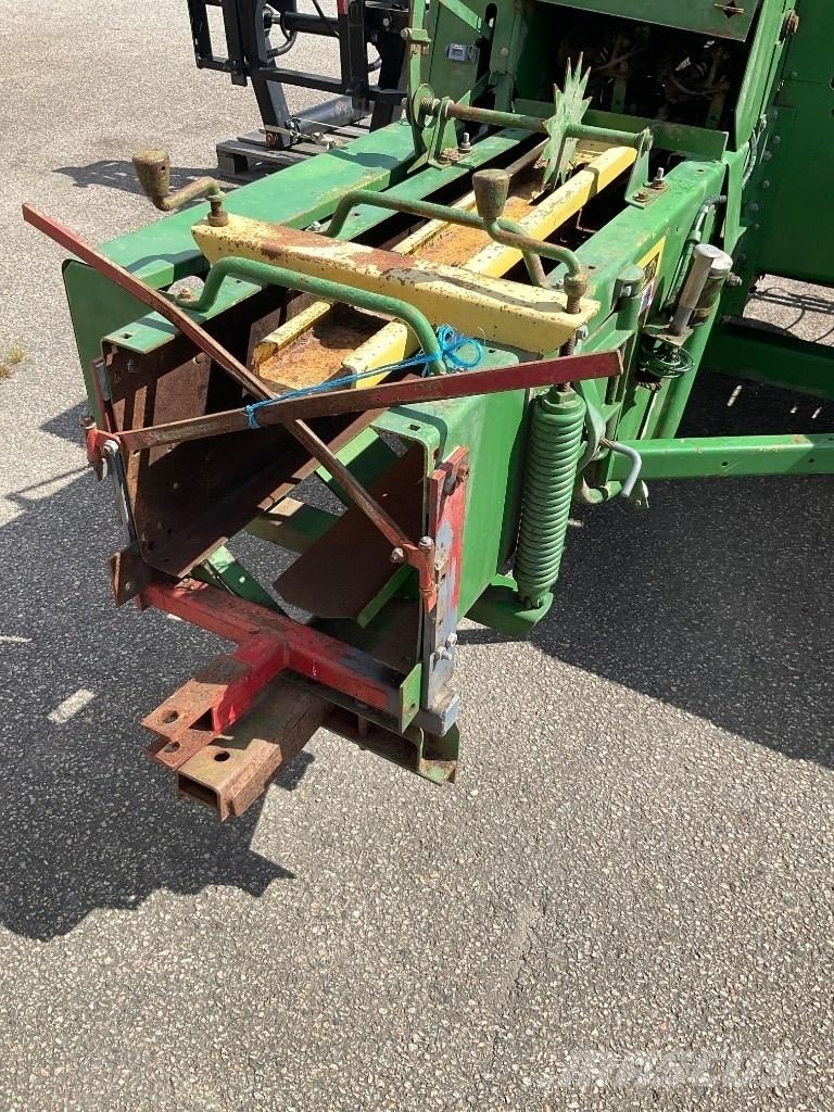 John Deere 440 Küp balya makinalari