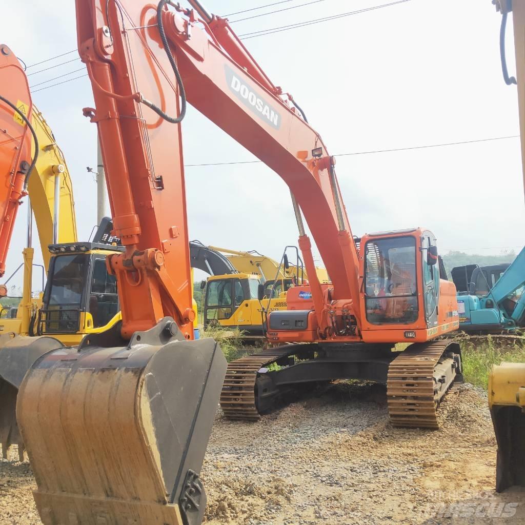 Doosan DX 300 LC Paletli ekskavatörler