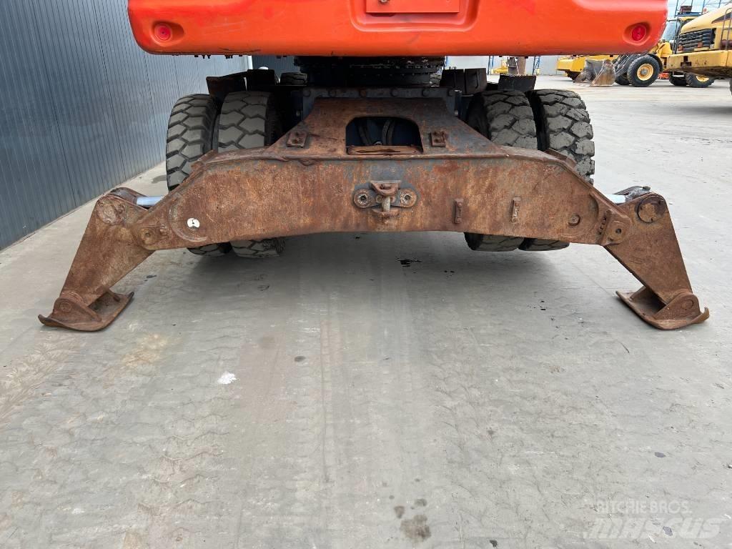 Doosan DX210W Lastik tekerli ekskavatörler