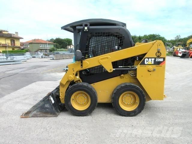 CAT 226 D Skid steer loderler