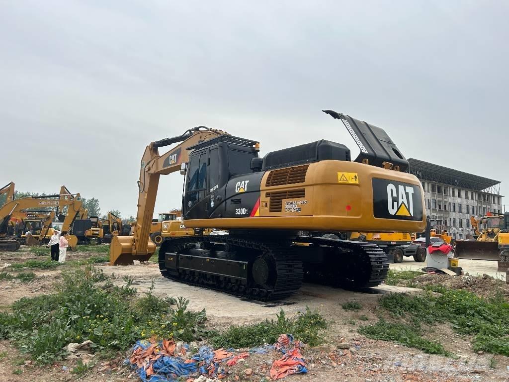 CAT 330D2 Paletli ekskavatörler