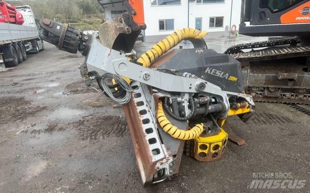 Doosan DX 235 Agaç kesme siyirma makinalari