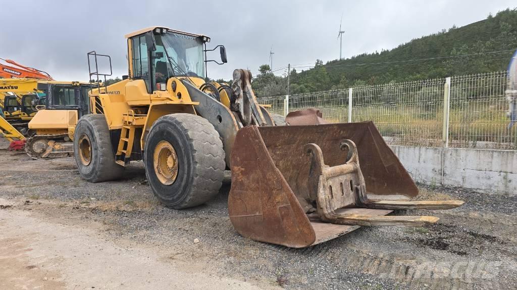 Volvo L 220 F Tekerlekli yükleyiciler