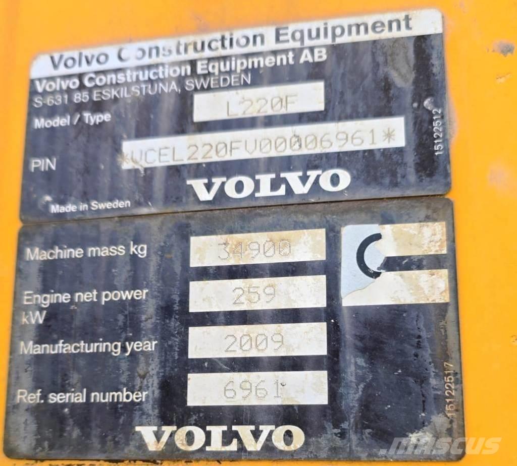Volvo L 220 F Tekerlekli yükleyiciler