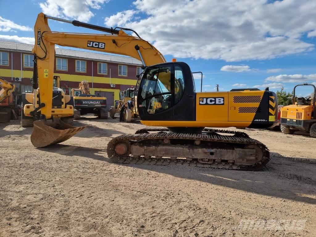 JCB JS 200 LC Paletli ekskavatörler