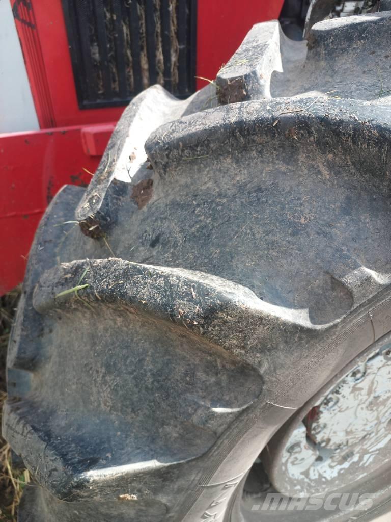 Massey Ferguson 2725 Traktörler