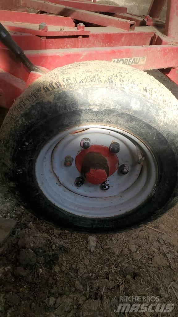 Moreau 3 DENTS Erken hasat kültivatörleri