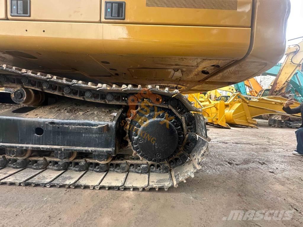 CAT 330 Paletli ekskavatörler
