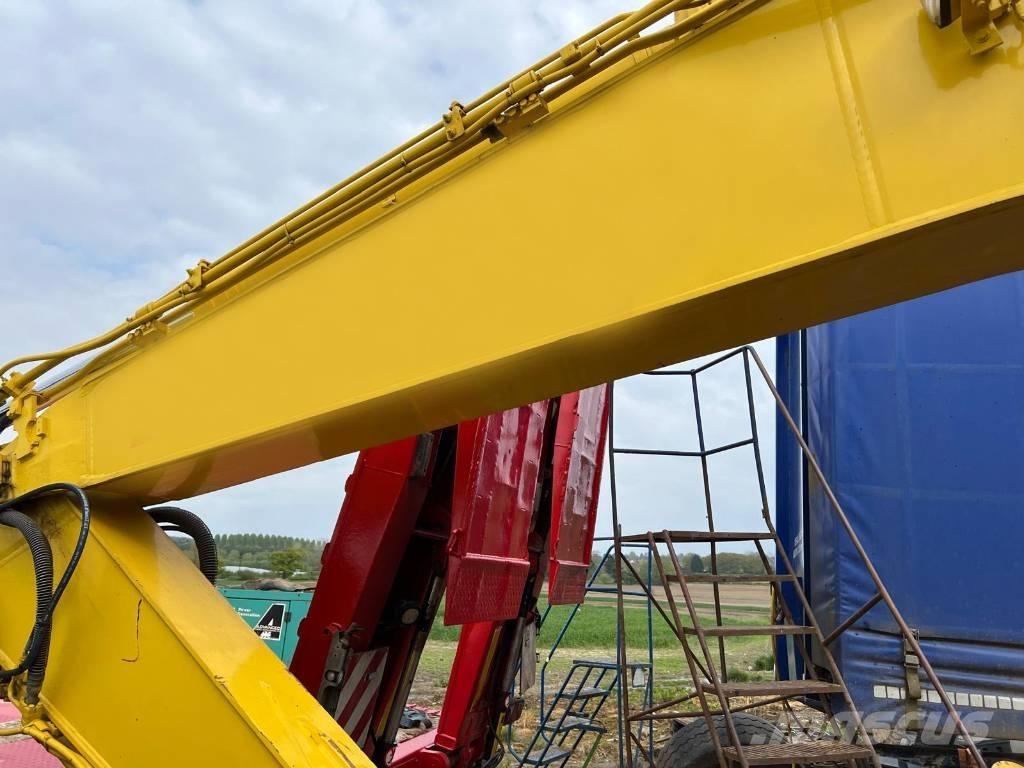 Komatsu PC 228 USLC Paletli ekskavatörler