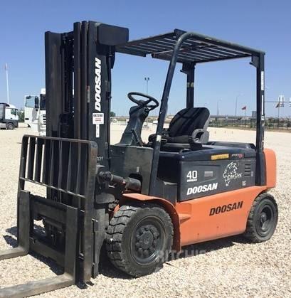 Doosan B40 X-5 Elektrikli forkliftler