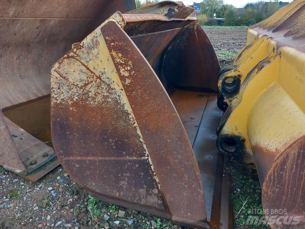 Komatsu WA480-8 Kovalar