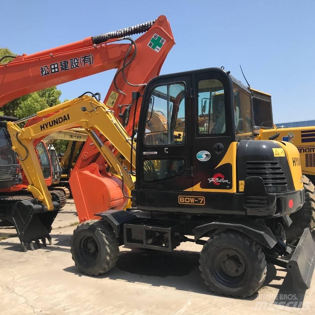 Hyundai 60 W Lastik tekerli ekskavatörler