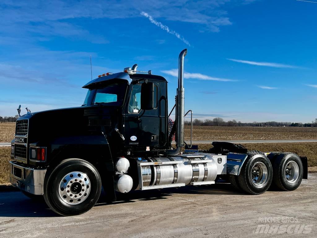 Mack Pinnacle Çekiciler
