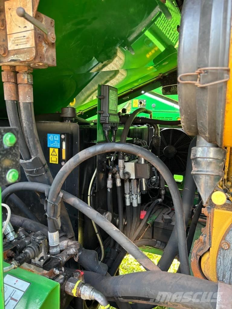 McCloskey R230 Elekler