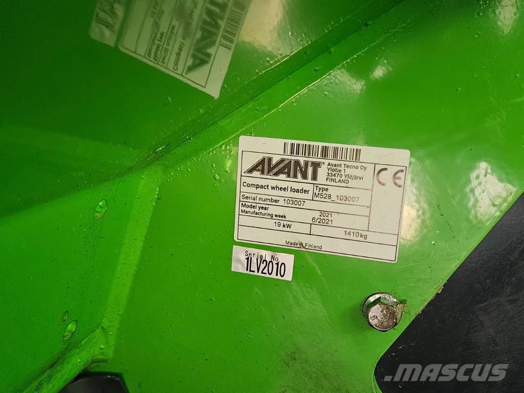 Avant 528 Mini yükleyiciler