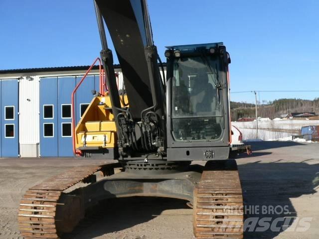 Volvo EC 300 EL Paletli ekskavatörler