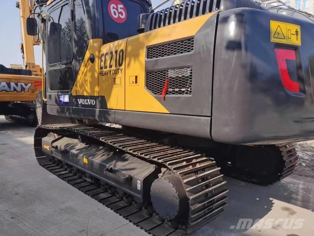Volvo EC 210 B LC Paletli ekskavatörler