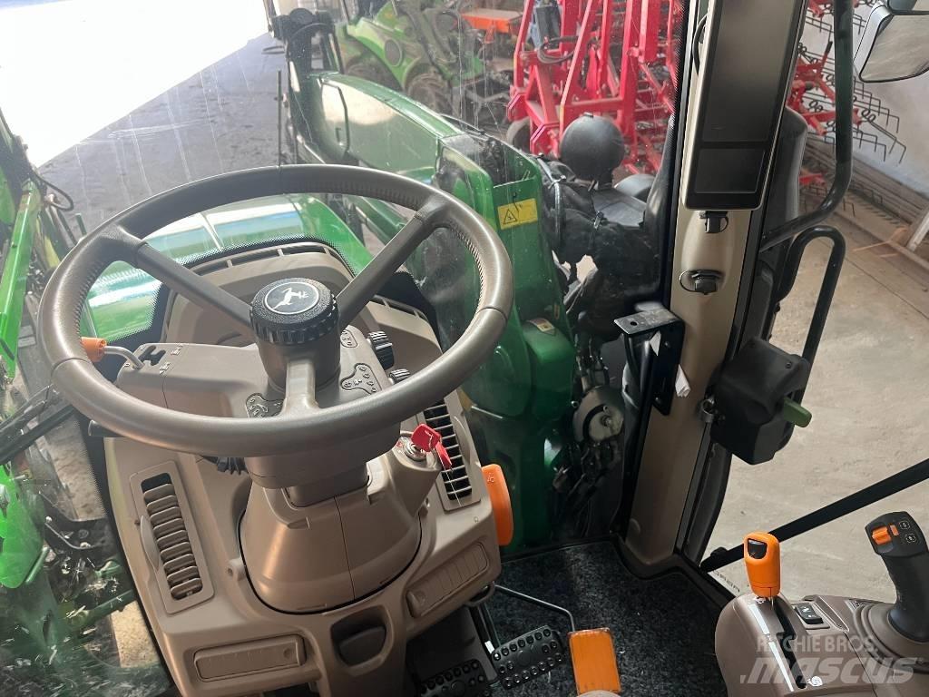 John Deere 6120 M Traktörler