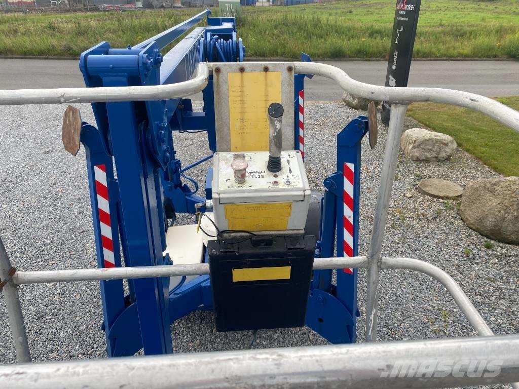 UpRight TL38 Tekerlekli platformlar