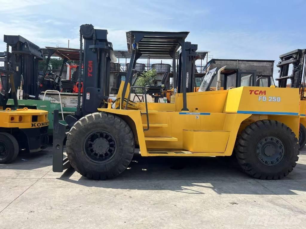 TCM FD 25 Dizel forkliftler