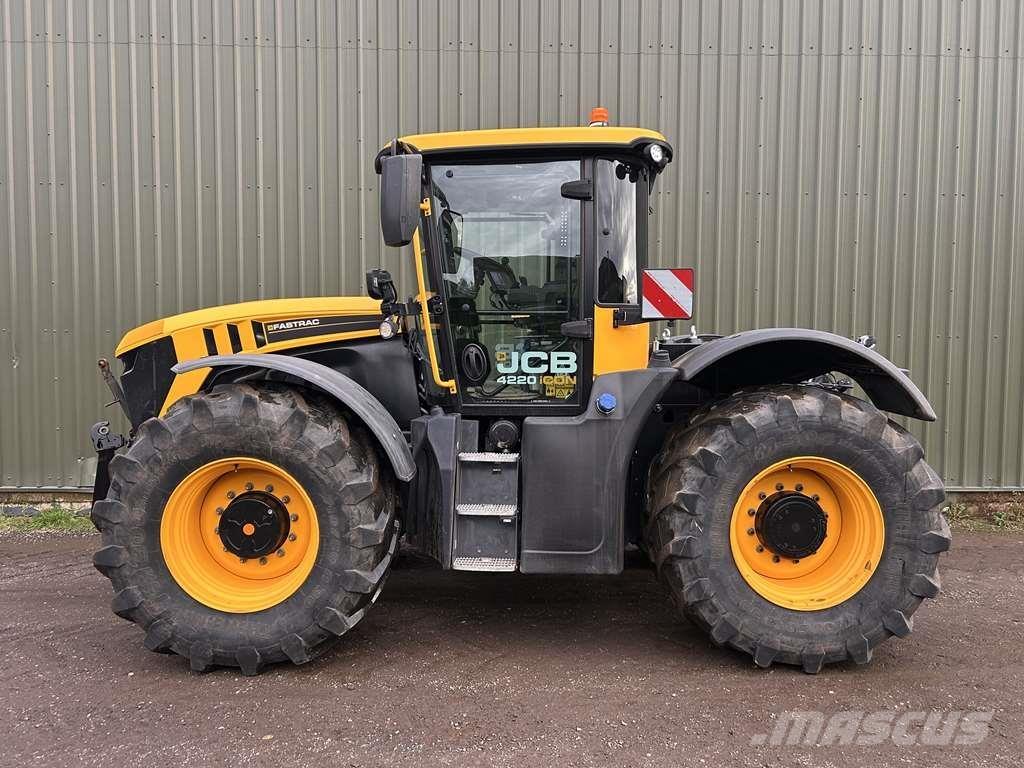 JCB Fastrac 4220 Traktörler