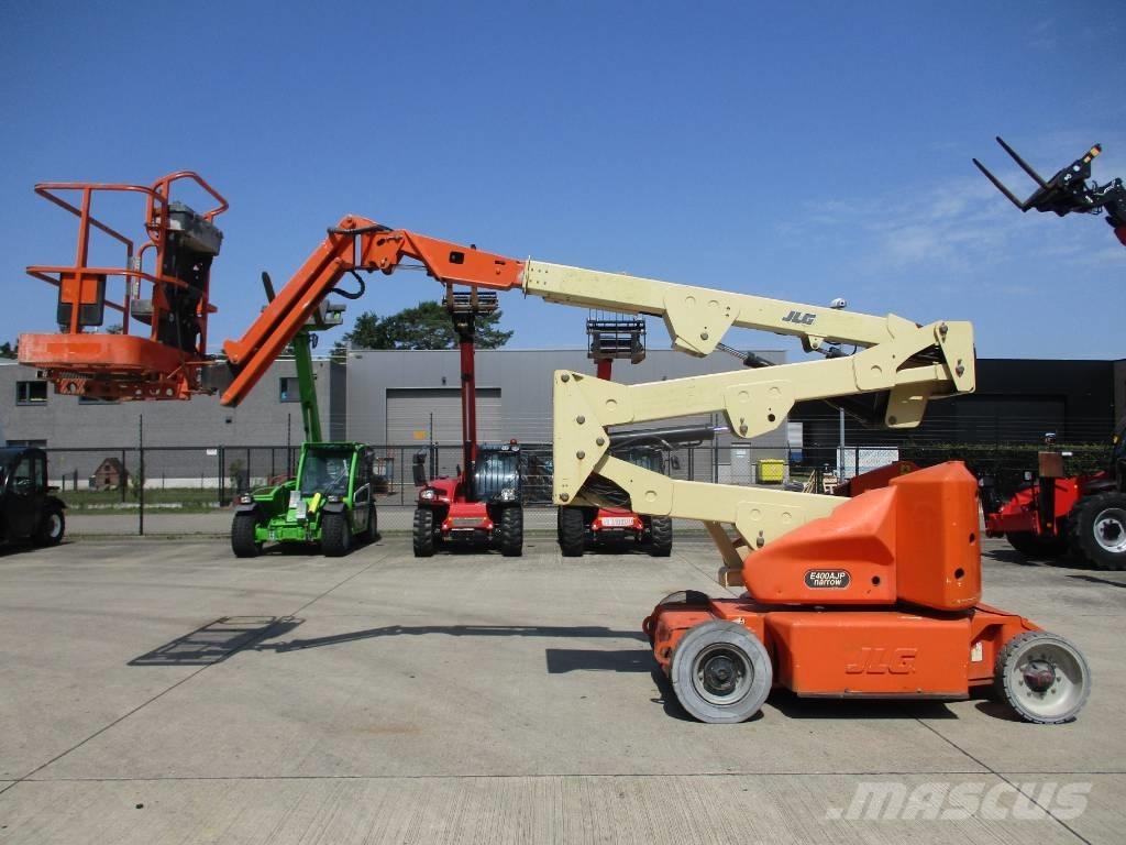 JLG E400 AJPN (687) Kompakt kendinden tahrikli personel platformları