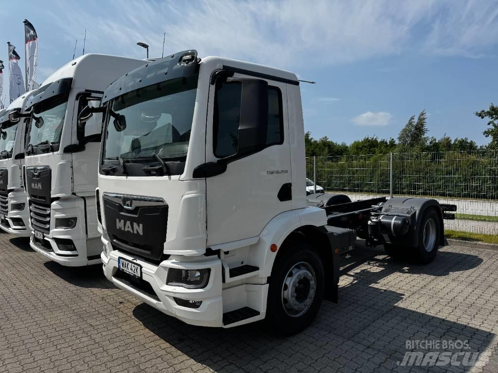 MAN TGM 18.250 Çekiciler