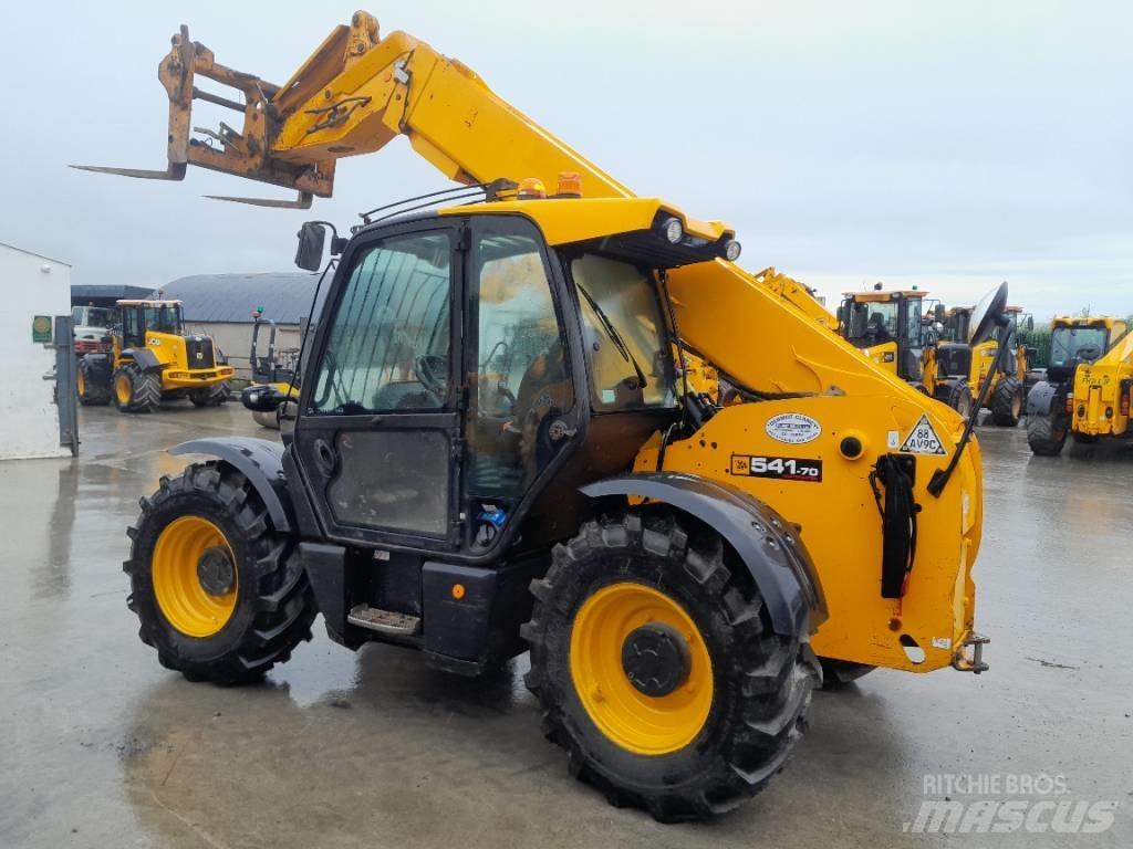 JCB 541-70 Tarimsal teleskopik yükleyiciler