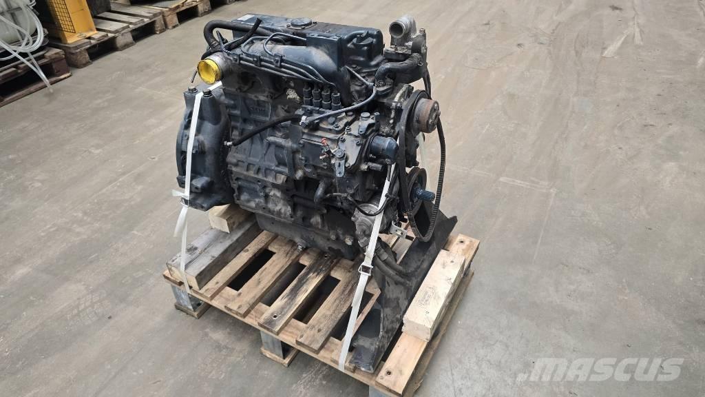 Kubota V 2403 Motorlar