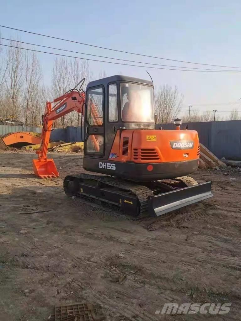 Doosan DH55 Mini ekskavatörler, 7 tona dek
