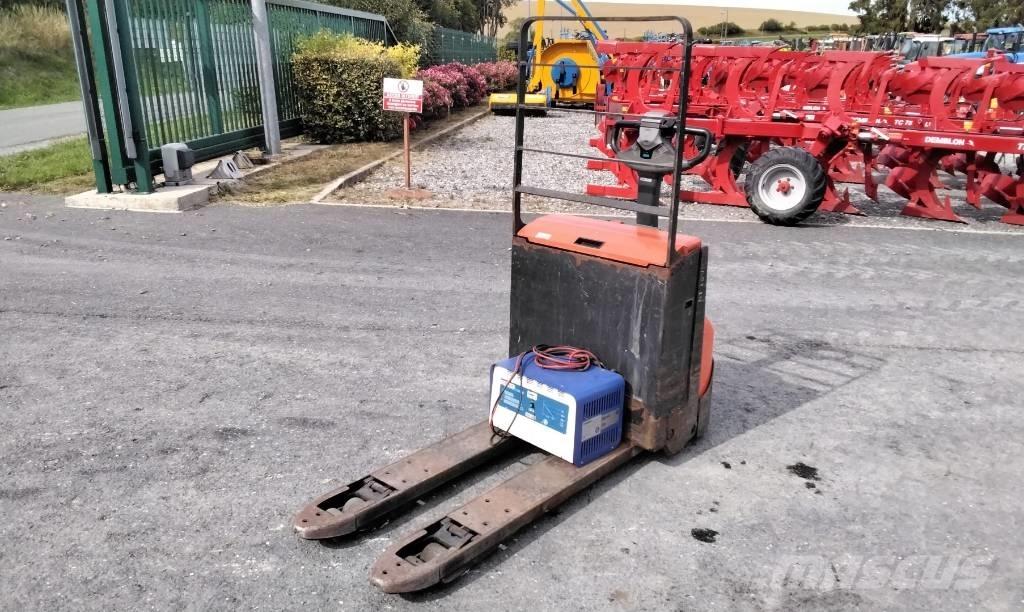 Toyota LWE 180 Düsük seviye kaldirici