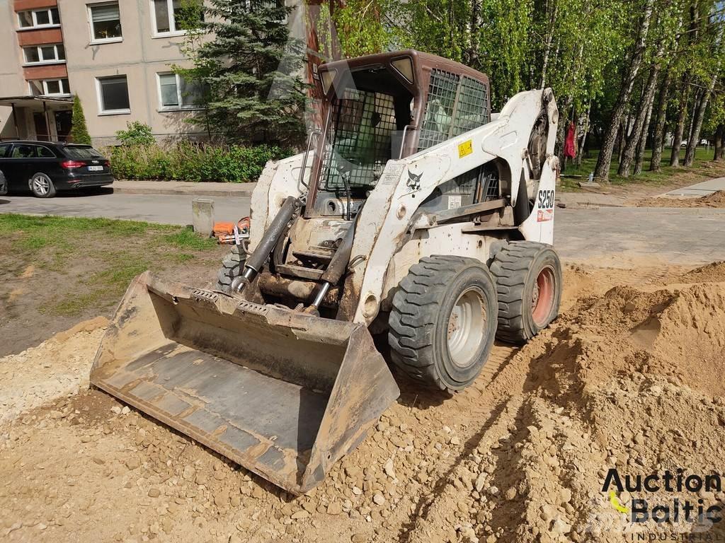 Bobcat S 250 Skid steer loderler