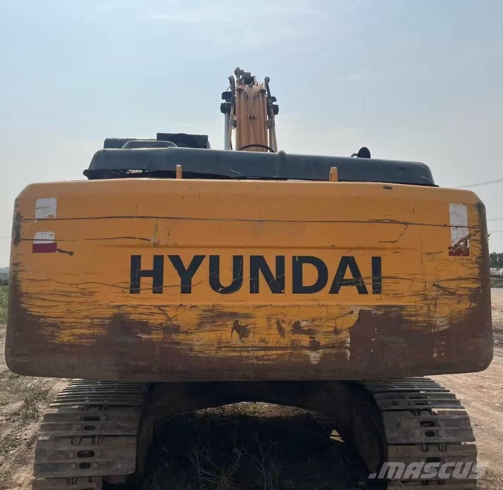 Hyundai Robex 215-7 Paletli ekskavatörler