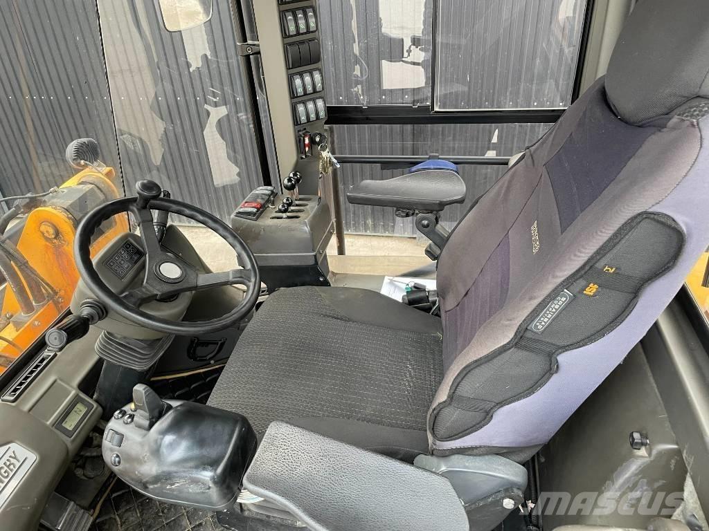 Ljungby L 13 Tekerlekli yükleyiciler