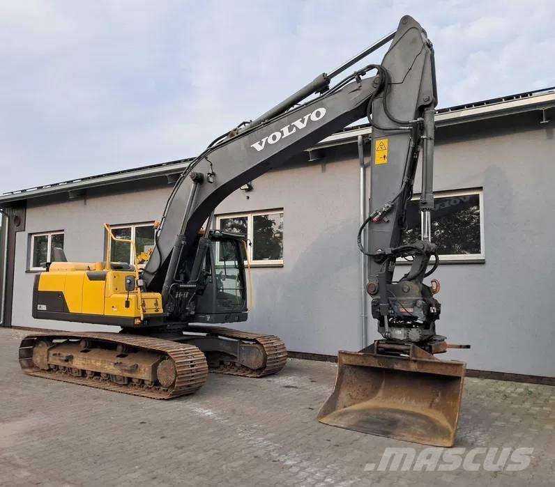Volvo EC 220 DL Paletli ekskavatörler