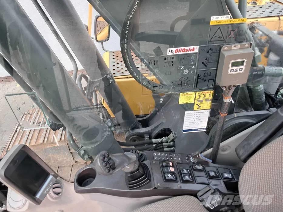 Volvo EC 220 DL Paletli ekskavatörler