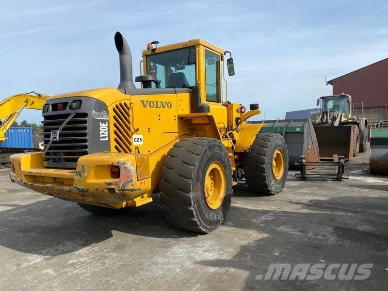 Volvo L 120 E Tekerlekli yükleyiciler