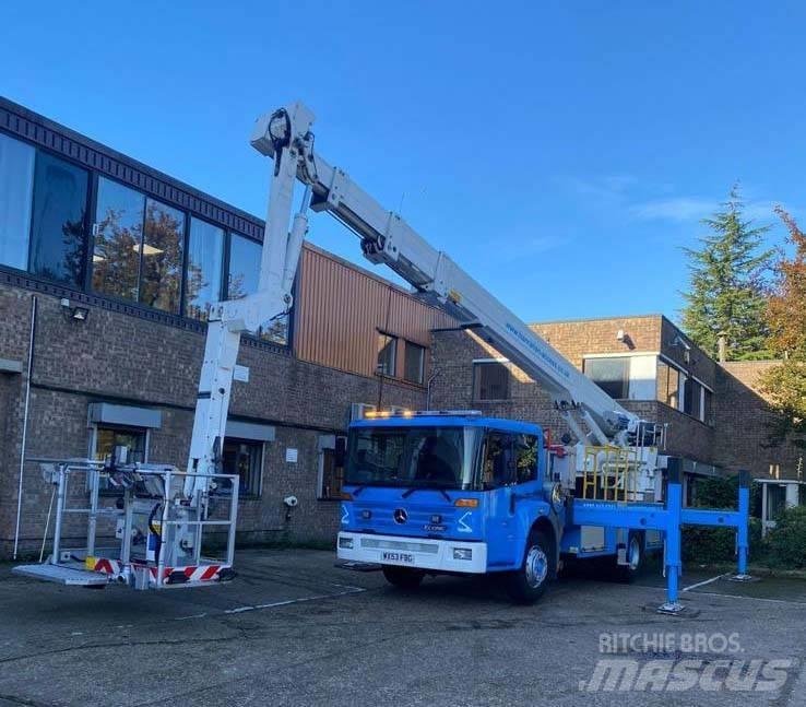 Bronto F32 RL Araç üstü platformlar