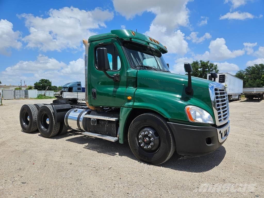 Freightliner 125 Çekiciler